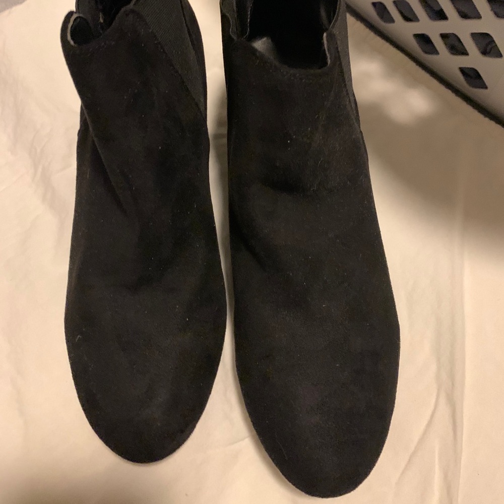 Marrella booties black size 9.5